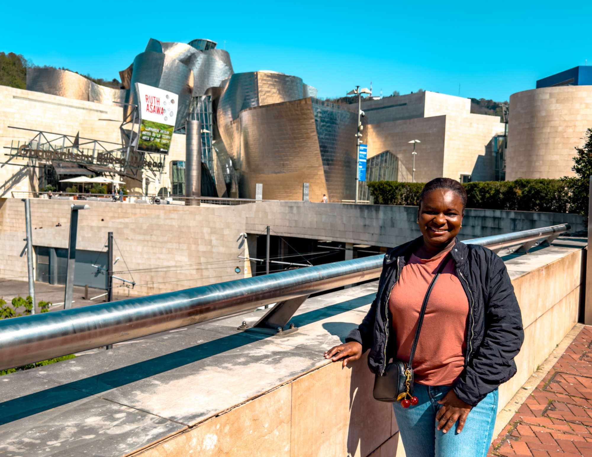 Bilbao Travel Guide (3).png